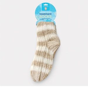 Dreamy-Soft Treatment Socks With Jojoba & Lavender Oils